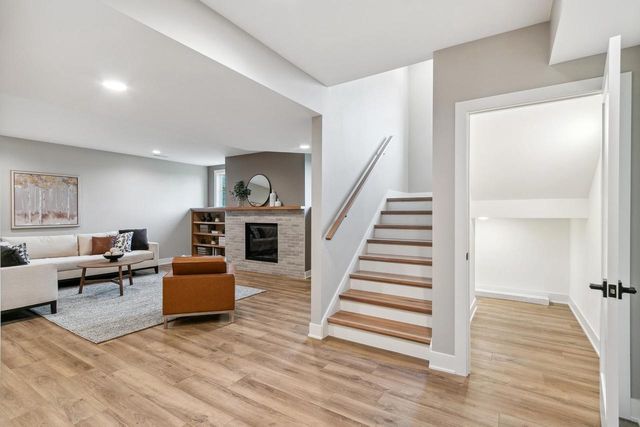 5928 Burning Prairie Drive, Waunakee, WI 53597