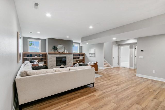 5928 Burning Prairie Drive, Waunakee, WI 53597