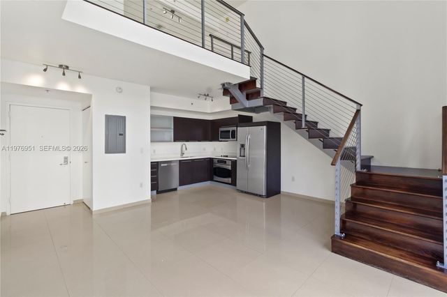 90 SW 3rd St TH505, Miami, FL 33130