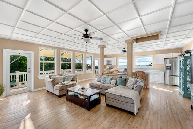 110 Dove Creek Drive, Key Largo, FL 33070