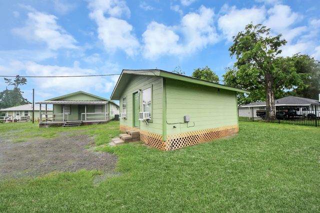 17111 River Road B, Channelview, TX 77530