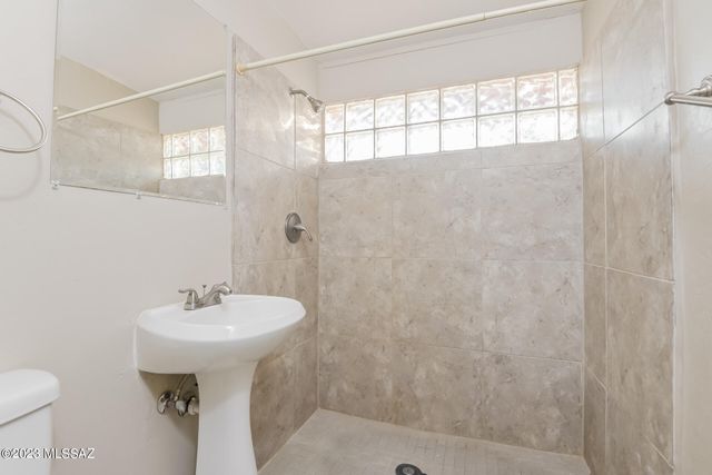 5913 E Lester Drive, Tucson, AZ 85712