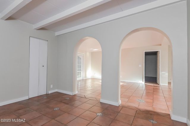 5913 E Lester Drive, Tucson, AZ 85712