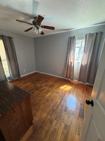 28 N 80th Place, Kansas City, KS 66111