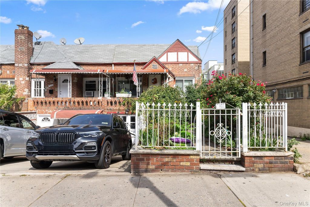 23-29 Broadway, Astoria, NY 11106 — exterior