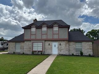 8910 Pine Shores Drive, Humble, TX 77346