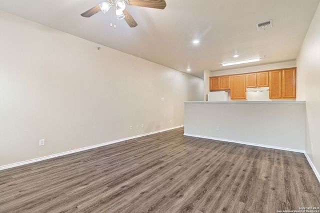 10807 Mathom Lndg Apt 3, Universal City, TX 78148