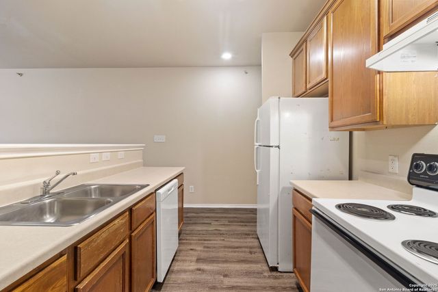 10807 Mathom Lndg Apt 3, Universal City, TX 78148