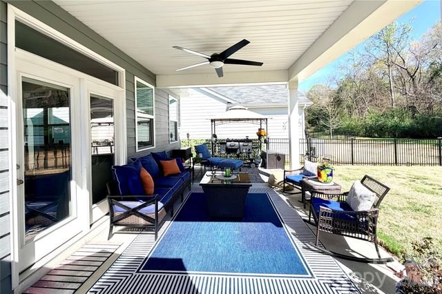 10034 Sweetbriar Rose Court, Huntersville, NC 28078