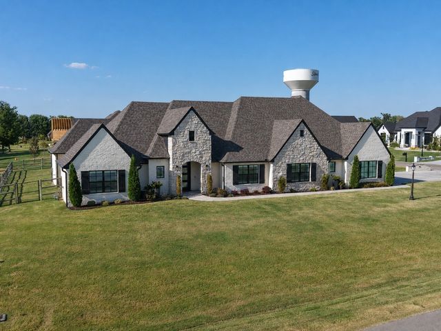 5876 N Meadows Ridge Road, Owasso, OK 74055
