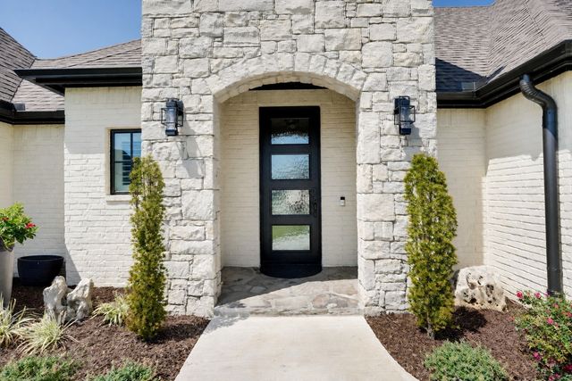 5876 N Meadows Ridge Road, Owasso, OK 74055