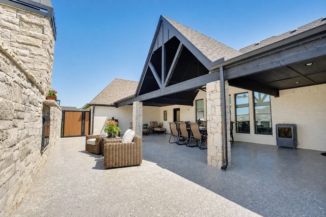 5876 N Meadows Ridge Road, Owasso, OK 74055