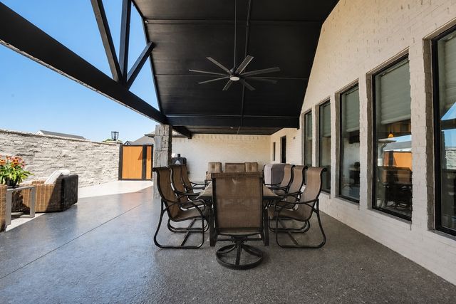 5876 N Meadows Ridge Road, Owasso, OK 74055