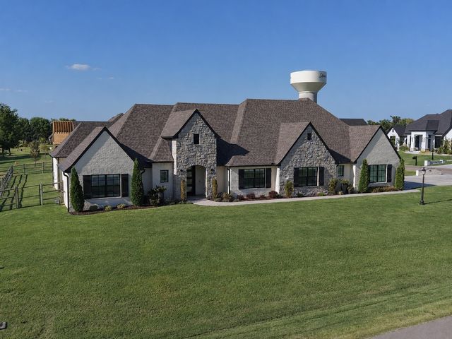 5876 N Meadows Ridge Road, Owasso, OK 74055