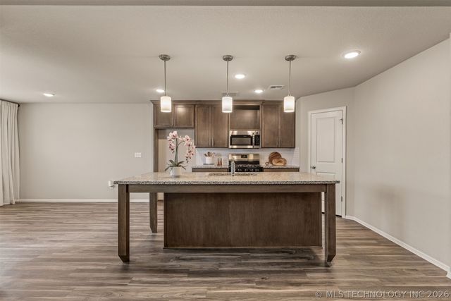 3872 E 144th Street S, Bixby, OK 74008