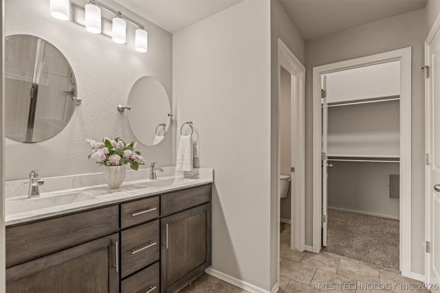 3872 E 144th Street S, Bixby, OK 74008