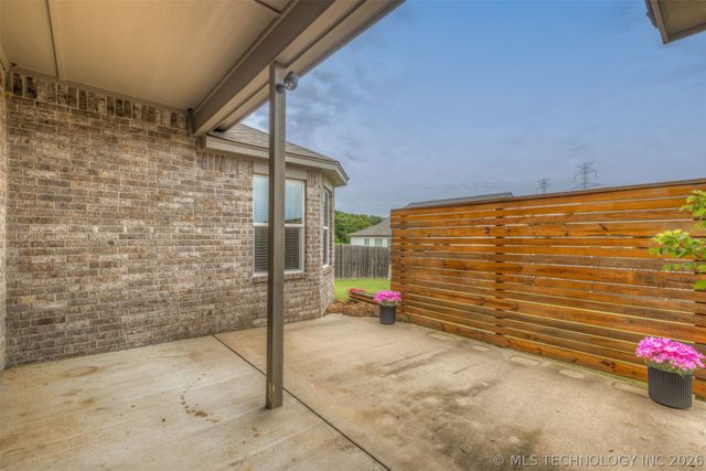 3872 E 144th Street S, Bixby, OK 74008