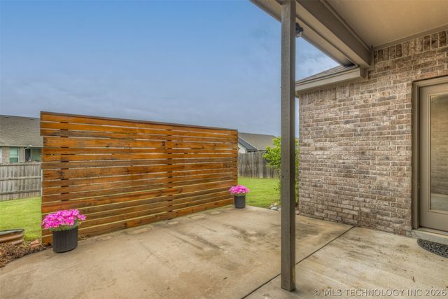 3872 E 144th Street S, Bixby, OK 74008