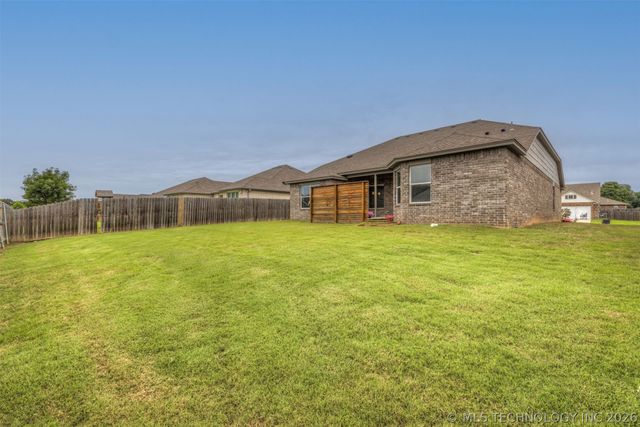 3872 E 144th Street S, Bixby, OK 74008