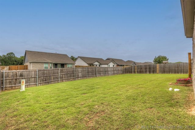 3872 E 144th Street S, Bixby, OK 74008