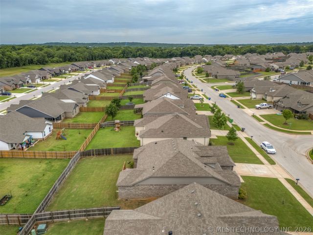 3872 E 144th Street S, Bixby, OK 74008