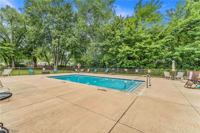 4849 Grace Road 125, North Olmsted, OH 44070