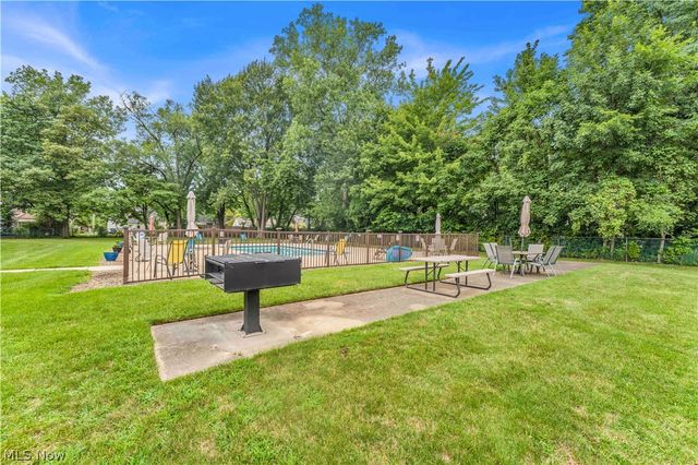 4849 Grace Road 125, North Olmsted, OH 44070