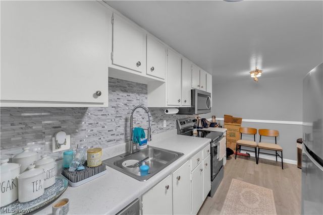 4849 Grace Road 125, North Olmsted, OH 44070