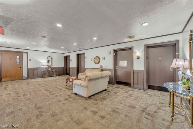 4849 Grace Road 125, North Olmsted, OH 44070