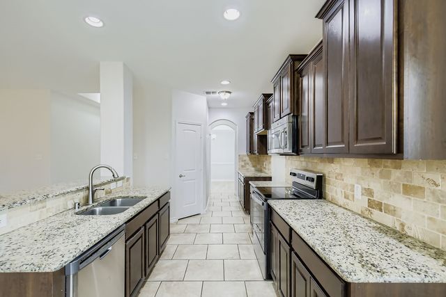 201 Pleasant Hill Lane, Fate, TX 75189