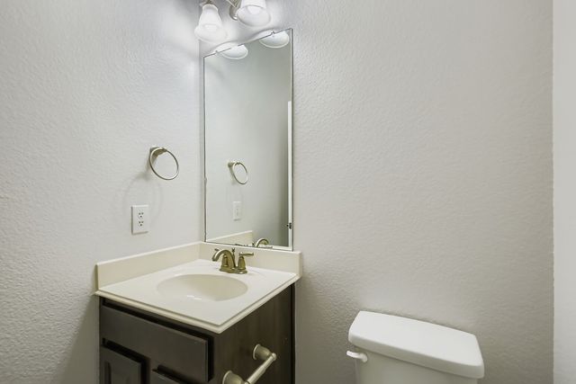 201 Pleasant Hill Lane, Fate, TX 75189