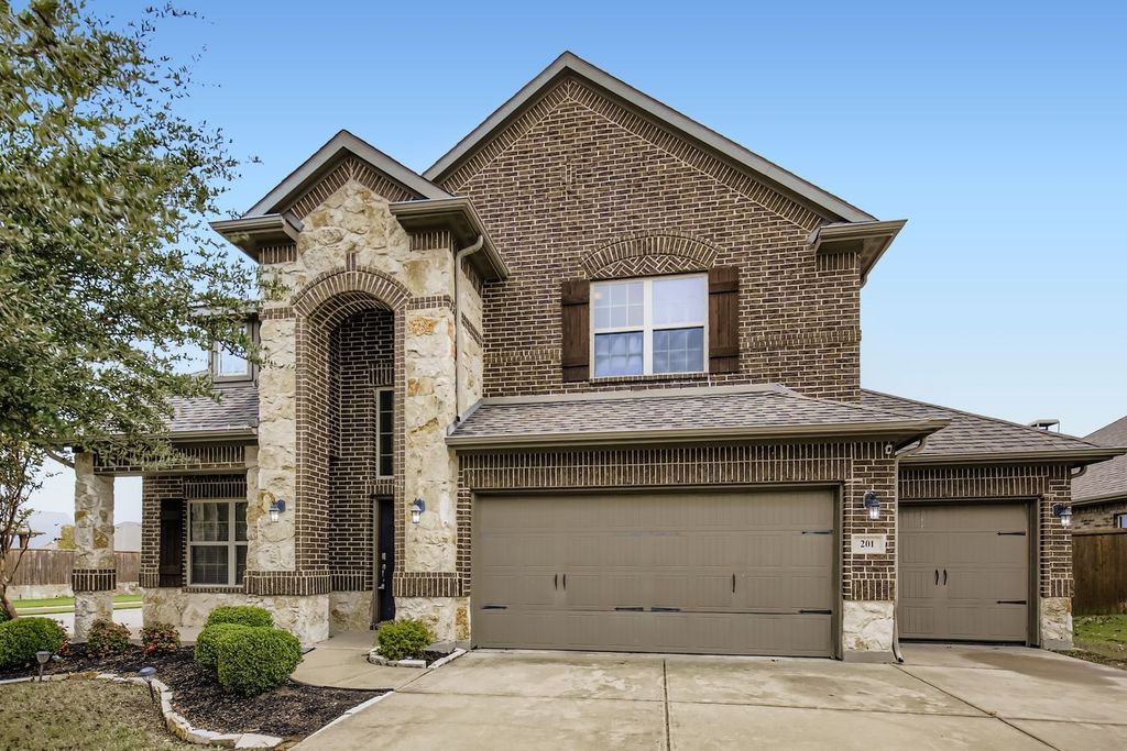 201 Pleasant Hill Lane, Fate, TX 75189