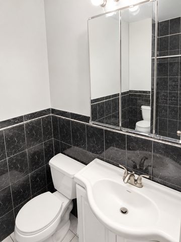 161 N Waters Edge Drive 301, Glendale Heights, IL 60139