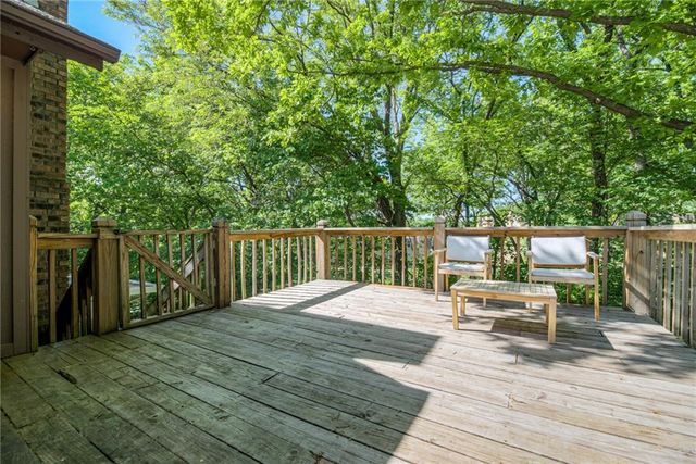 600 NW 66th Street, Kansas City, MO 64118
