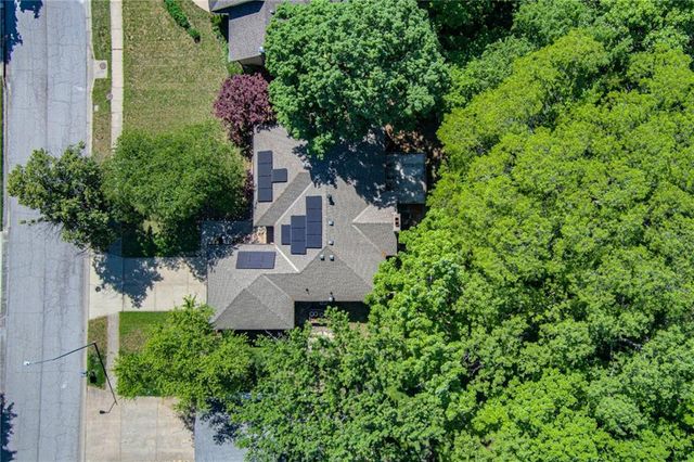 600 NW 66th Street, Kansas City, MO 64118