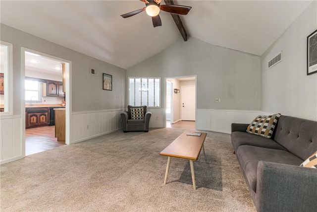 600 NW 66th Street, Kansas City, MO 64118