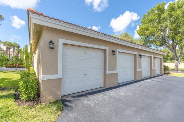 6544 Huntington Lakes CIR 204, Naples, FL 34119