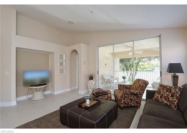 6544 Huntington Lakes CIR 204, Naples, FL 34119