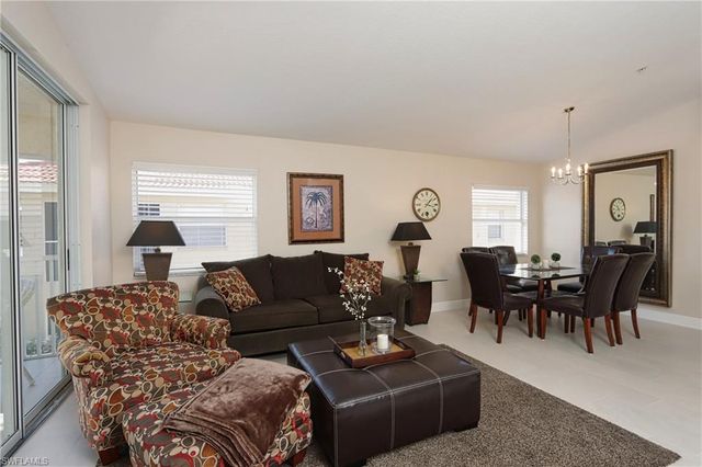 6544 Huntington Lakes CIR 204, Naples, FL 34119