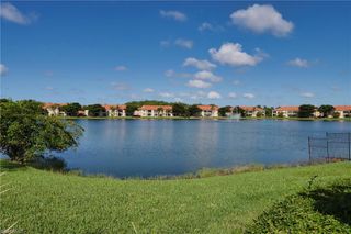 6544 Huntington Lakes CIR 204, Naples, FL 34119