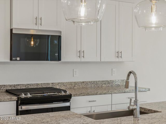 22649 W PONTIAC Drive, Surprise, AZ 85387