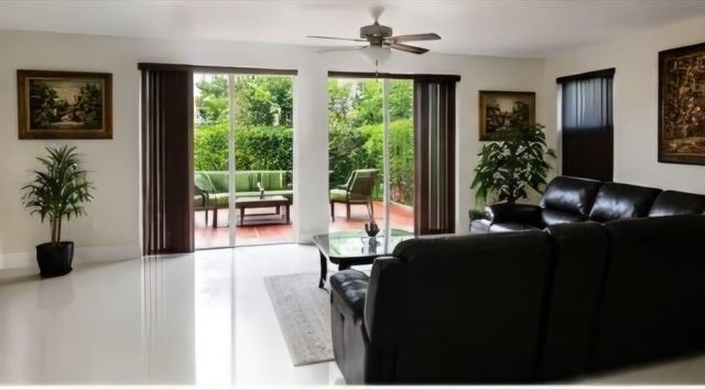 15705 NW 10th Street, Pembroke Pines, FL 33028