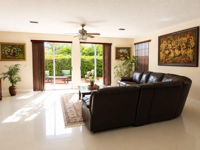 15705 NW 10th Street, Pembroke Pines, FL 33028