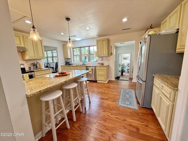 3380 Caverns Road, Marianna, FL 32446