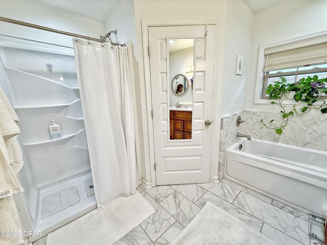 3380 Caverns Road, Marianna, FL 32446