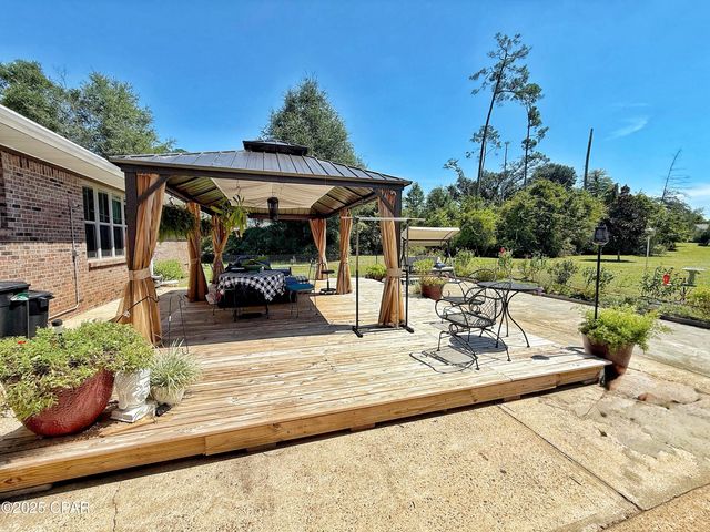 3380 Caverns Road, Marianna, FL 32446