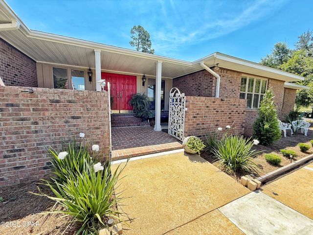 3380 Caverns Road, Marianna, FL 32446