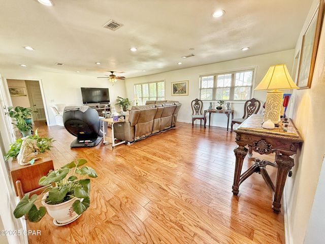 3380 Caverns Road, Marianna, FL 32446