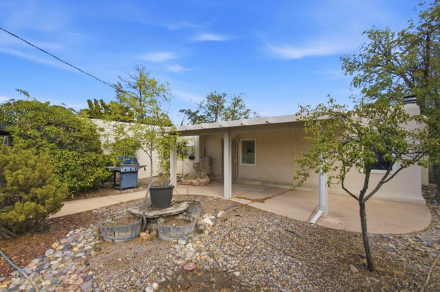 10103 La Salle Place NW, Albuquerque, NM 87114