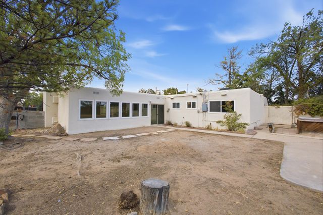 10103 La Salle Place NW, Albuquerque, NM 87114